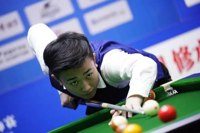 接受采访时 接受采访时